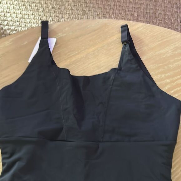 Maidenform XL Firm Tummy Control Wear Your Bra Singlet Body Shaper FL2556, NWT - Picture 6 of 9